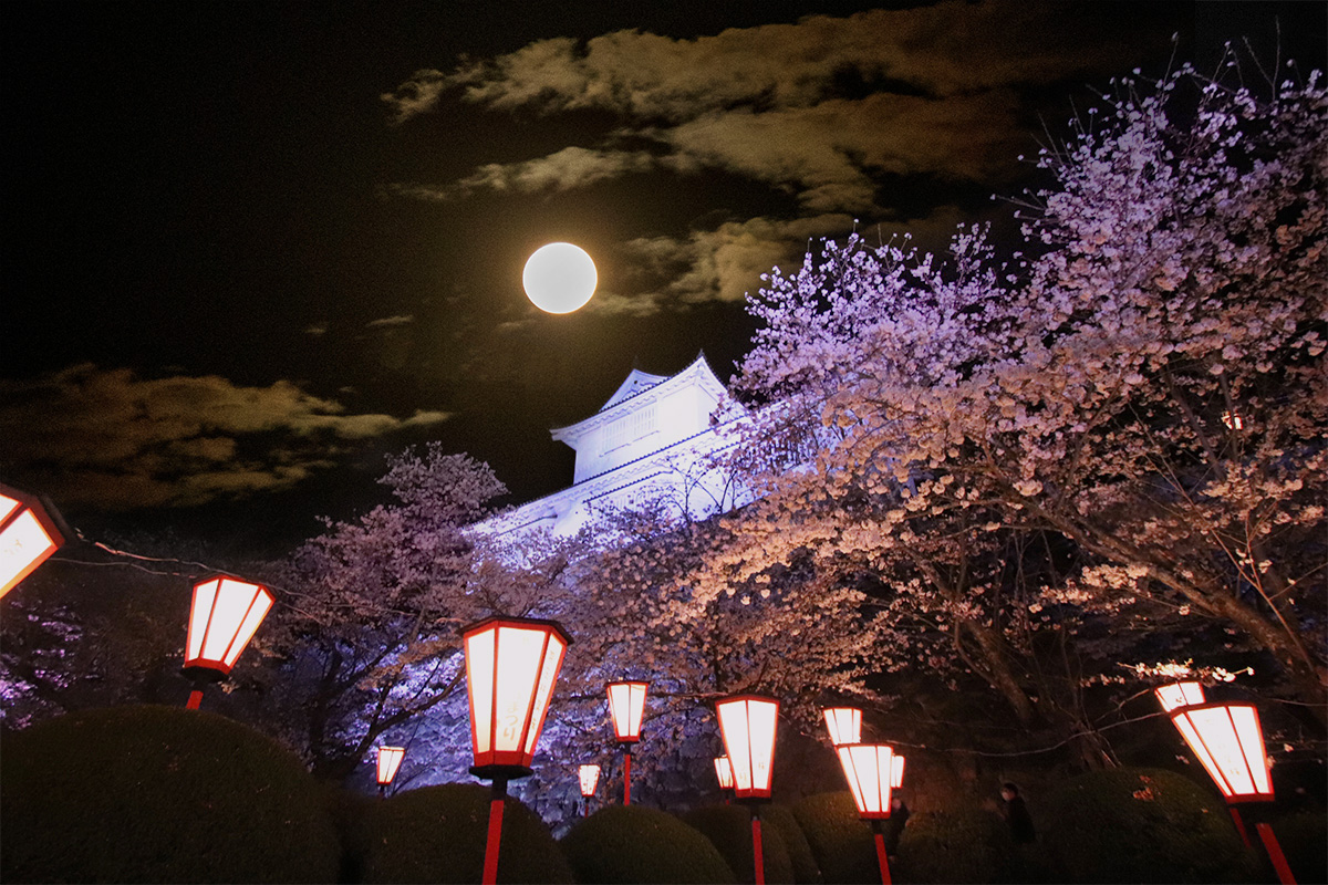 津山の月（イメージ）